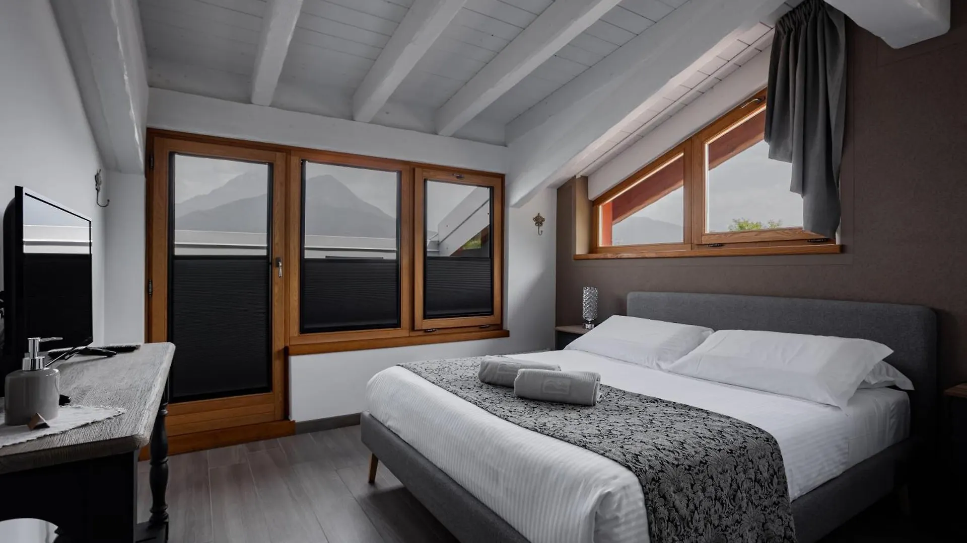 Pianello Del Lario Agriturismo Treterre בית חווה